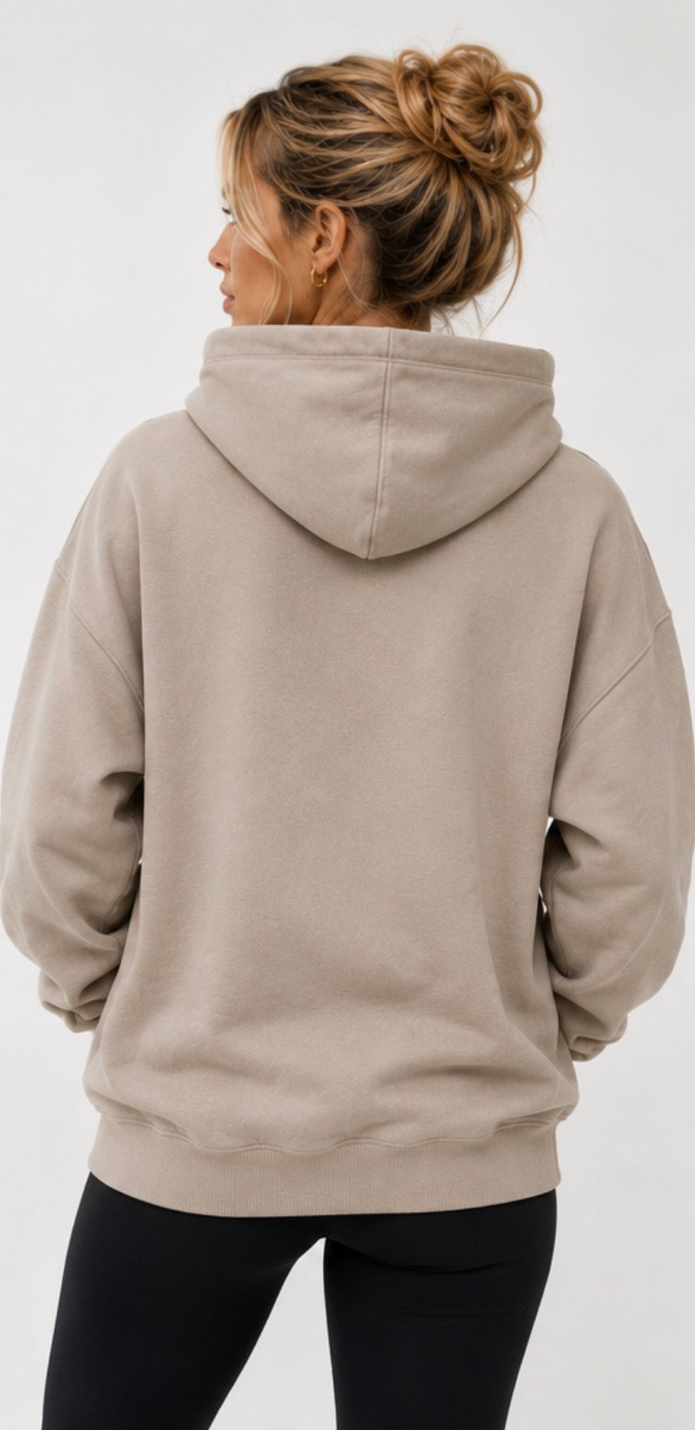 01 Signature Oversized Hoodie
