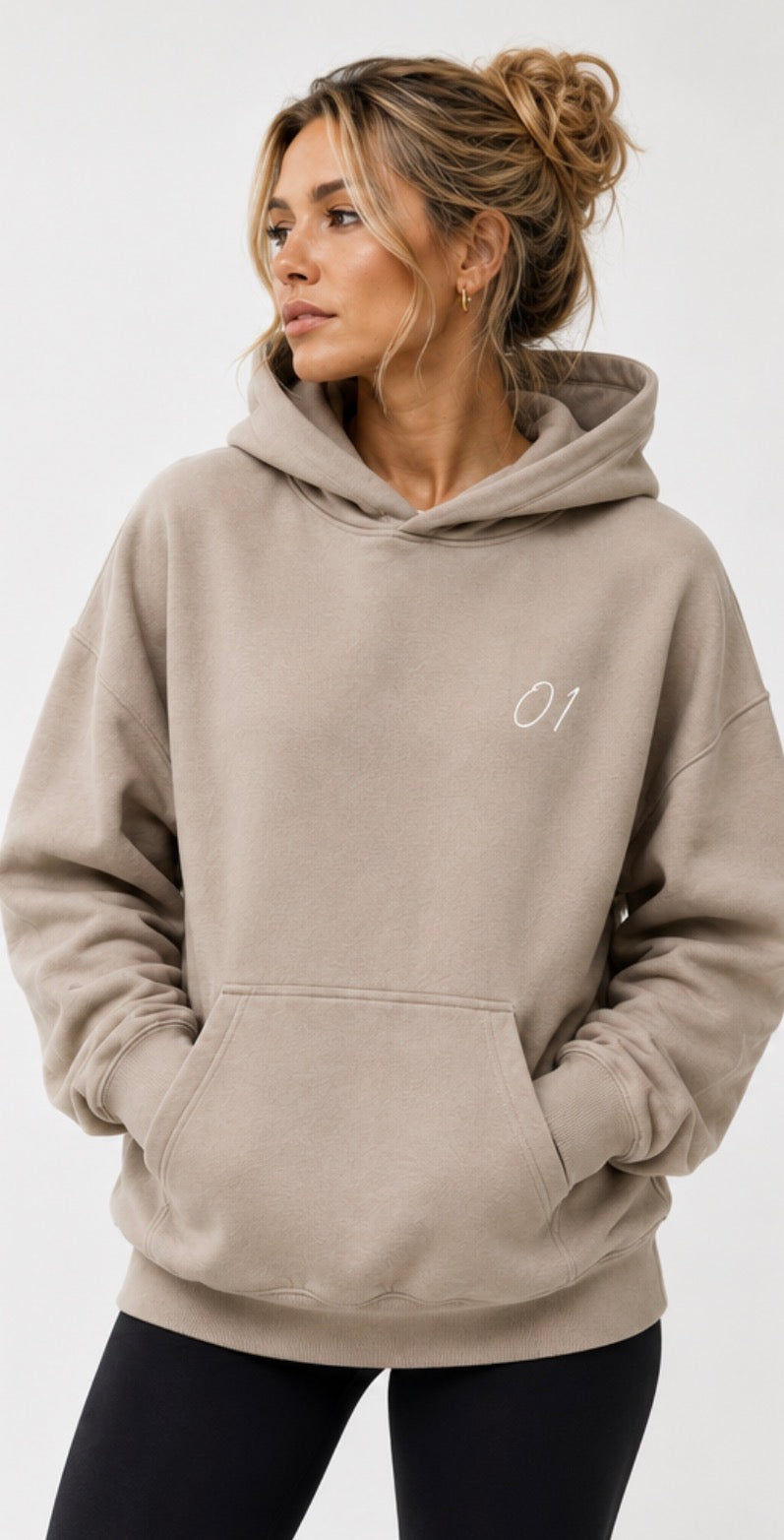 01 Signature Oversized Hoodie